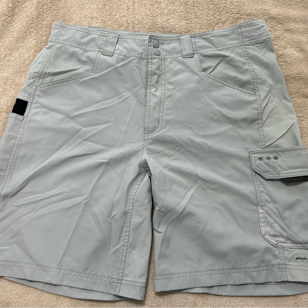 EUC Columbia Men’s Size 38  Fishing Shorts